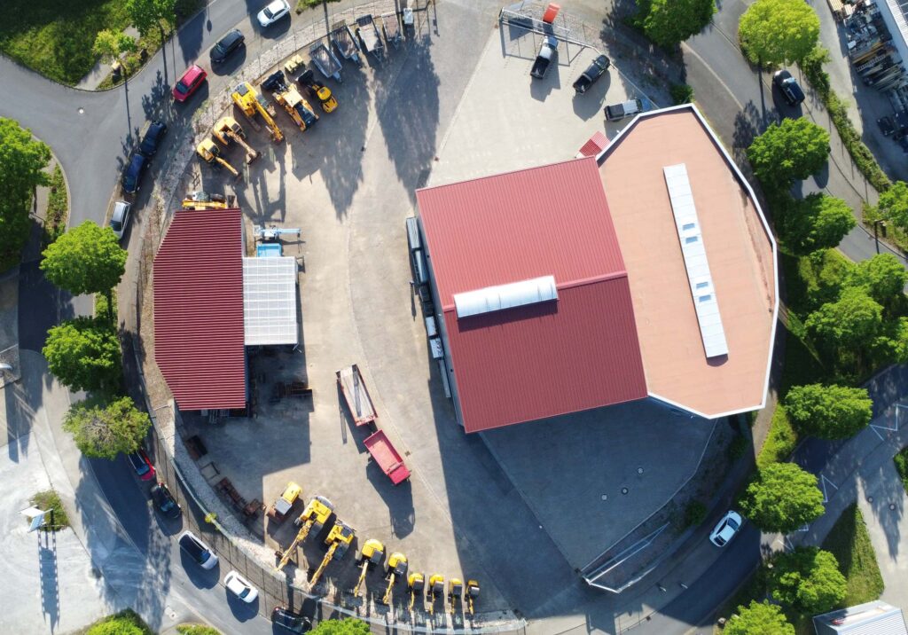 Niederlassung von Klarmann Lembach in Dettelbach mit einer Luftaufnahme